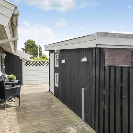 Feriehus Beautiful In With Wifi